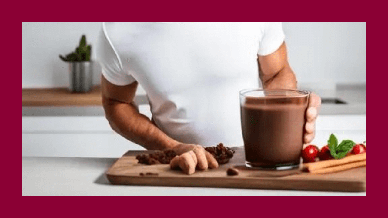 Hombre con batido de FitLine ProShape Chocolate Mousse